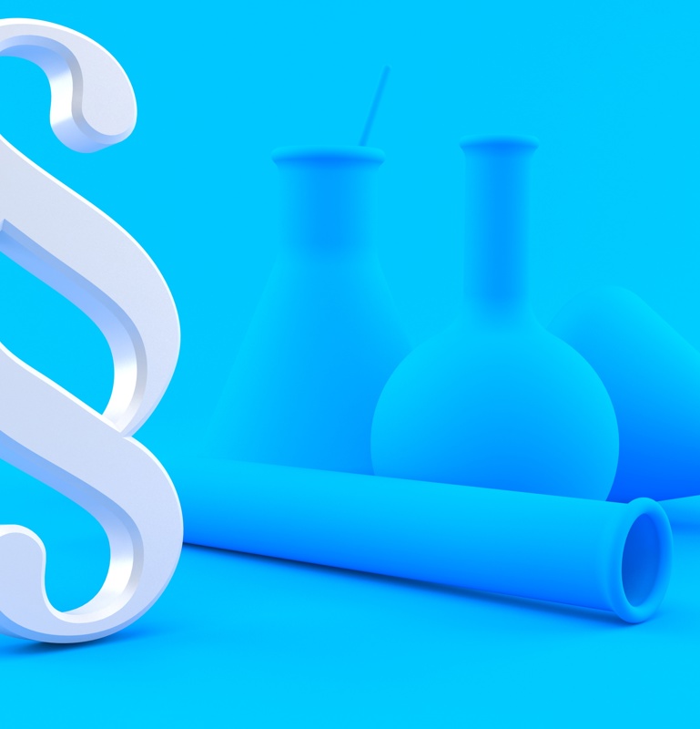 Paragraphsymbol im Vordergrund und ein blauer Hintergrund mit Laborgeräten
